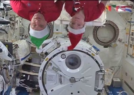 کریسمس در ایستگاه فضایی بین‌المللی برگزار شد