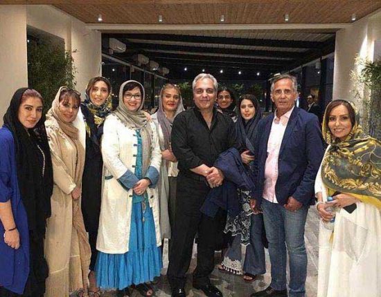 مهران مدیری و جمعی از بازیگران در افتتاحیه رستوران مجید مظفری