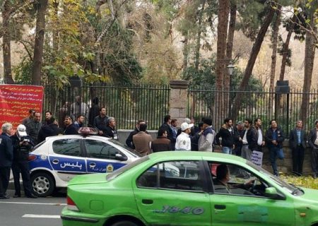 پیمانکاران شهرداری خواستارپیگیری مطالب خود ازشورای تهران شدند