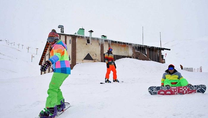 پیست اسکی دیزین از مقصدهای زمستان گردی