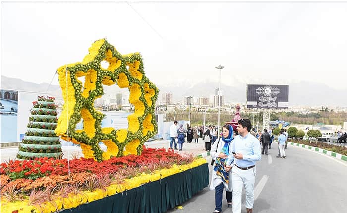 کاروان استقبال گل تهران در فروردین ۹۸