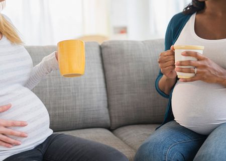 اگر زنان باردار قهوه بخورند، چه اتفاقی برای جنین می‌افتد؟