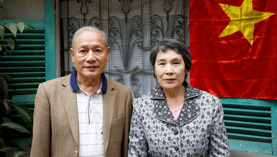 زوجی که به علت مشکلات سیاسی سه دهه از ازدواج منع شده بودند