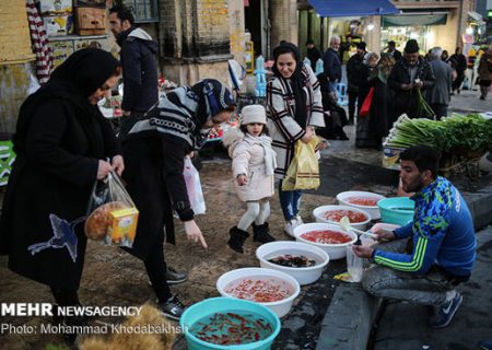 خرید شب عید در «بازار تجریش»/گزارش تصویری