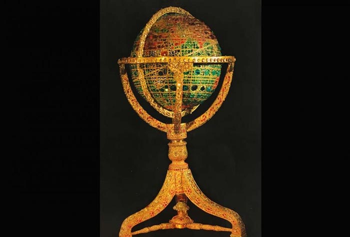 ر آثار دلفریب و درخشان در موزه جواهرات ملی