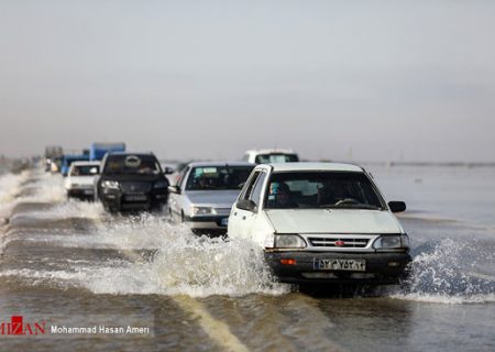 ورود سیلاب به جاده اهواز – آبادان/گزارش تصویری