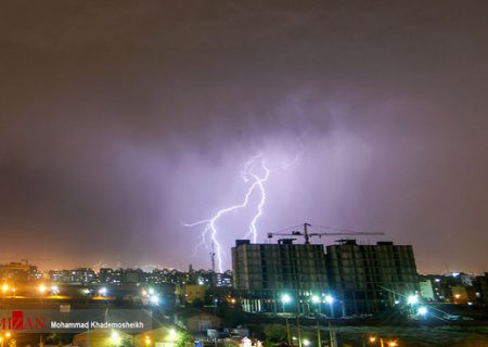 رعد و برق در آسمان تهران/گزارش تصویری