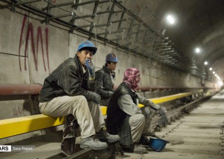 مردان تونل های مترو تهران/گزارش تصویری