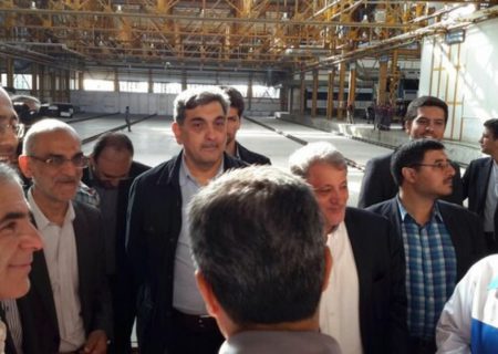 بازدید شهردار از کارخانه واگن‌سازی تهران