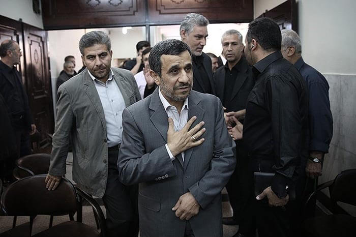 محمود احمدی نژاد: دهمین شهردار تهران و دهمین رئیس جمهور ایران