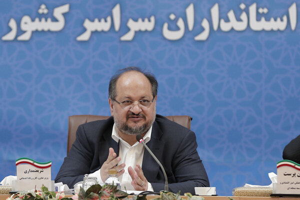 محمد شریعتمداری