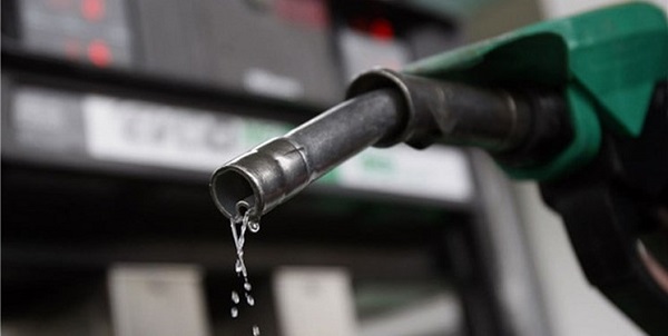مصرف بنزین بعد از سهمیه‌بندی ۱۹ درصد کاهش یافت