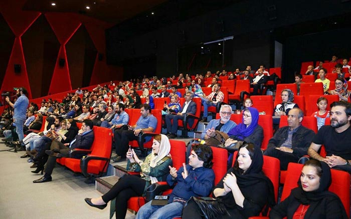 پردیس سینمایی باغ کتاب تهران داخل مجموعه بزرگ باغ کتاب قرار دارد.