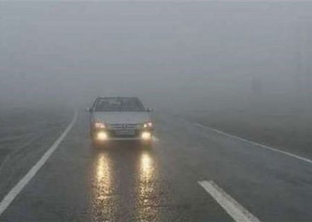 بارش باران در جاده‌های ۸ استان/ ترافیک سنگین در آزادراه قزوین-کرج-تهران