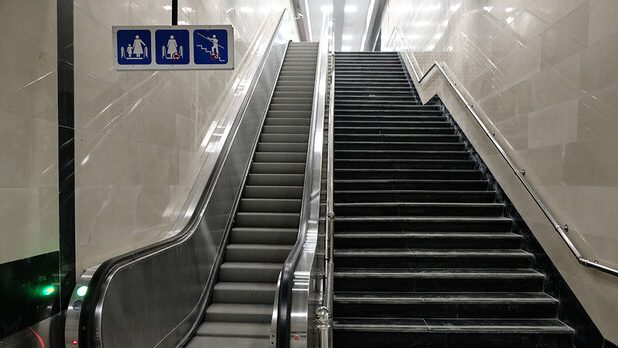 راه‌اندازی ۴۹ دستگاه آسانسور در خطوط ۳ و ۴ مترو تهران