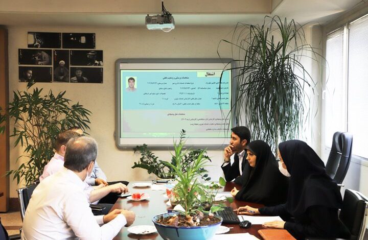 معاون توسعه منابع انسانی