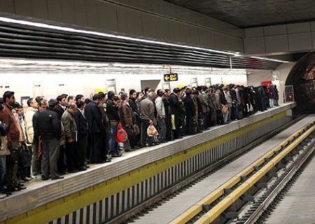 احتمال نصب دیوار شیشه ایی در مترو تهران برای جلوگیری از خودکشی
