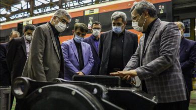 بازدید شهردار تهران و عضو تشخیص مصلحت نظام از کارخانه واگن سازی