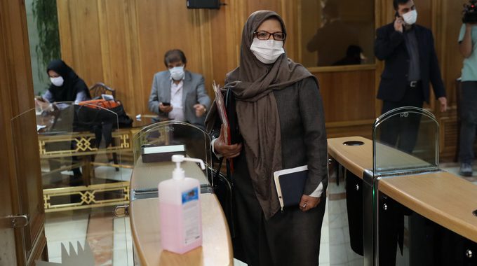 ناهید خداکرمی