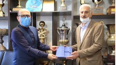 مربی سابق استقلال به حسین حسینی