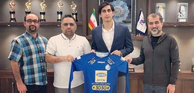 محمد نادری تازه‌ترین خرید استقلال