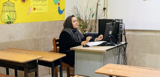 معلمان آموزش