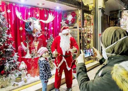 امسال بابانوئل‌های خیابان میرزای شیرازی هم حال و حوصله سال‌های گذشته را ندارند