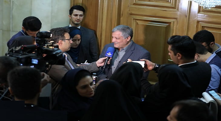 محسن هاشمی در جمع خبرنگاران