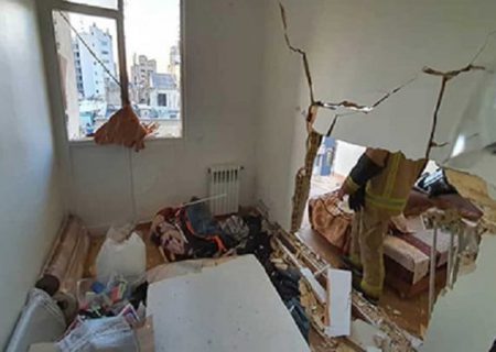 انفجار یک ساختمان اداری در خیابان سپهبد قرنی