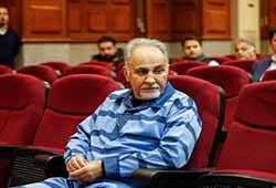 محمدعلی نجفی با مرخصی از زندان خارج شد