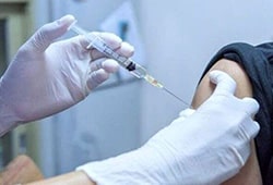 آغاز واکسیناسیون ۳ هزار دانشجوی خوابگاهی / اکثریت اعضای هیات علمی دانشگاه تهران واکسینه شدند