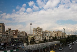 پشت بام خانه در تهران متری ۱۰ میلیون ! /فروش جداگانه راهرو، زیرپله و حیاط