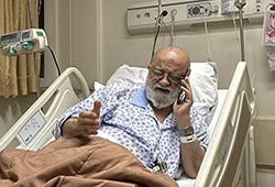 مهدی چمران در بیمارستان