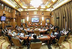 به‌کارگیری بستگان اعضای شورا در شهرداری تهران؛ قانونی یا غیرقانونی؟