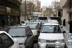 تهرانی‌ها به طور متوسط ۲۰ دقیقه دنبال جایی برای پارک هستند / تهران ۱.۵ میلیون “جای پارک خودرو” کم دارد