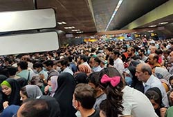 تجمعات انبوه در تهران