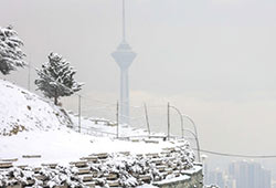 افزایش نسبی دما تا فردا / تداوم آلودگی هوای تهران تا پایان هفته