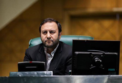 محسن پیرهادی : در برنامه هفتم باید واقعیت را جایگزین نگاه آرمانی کرد